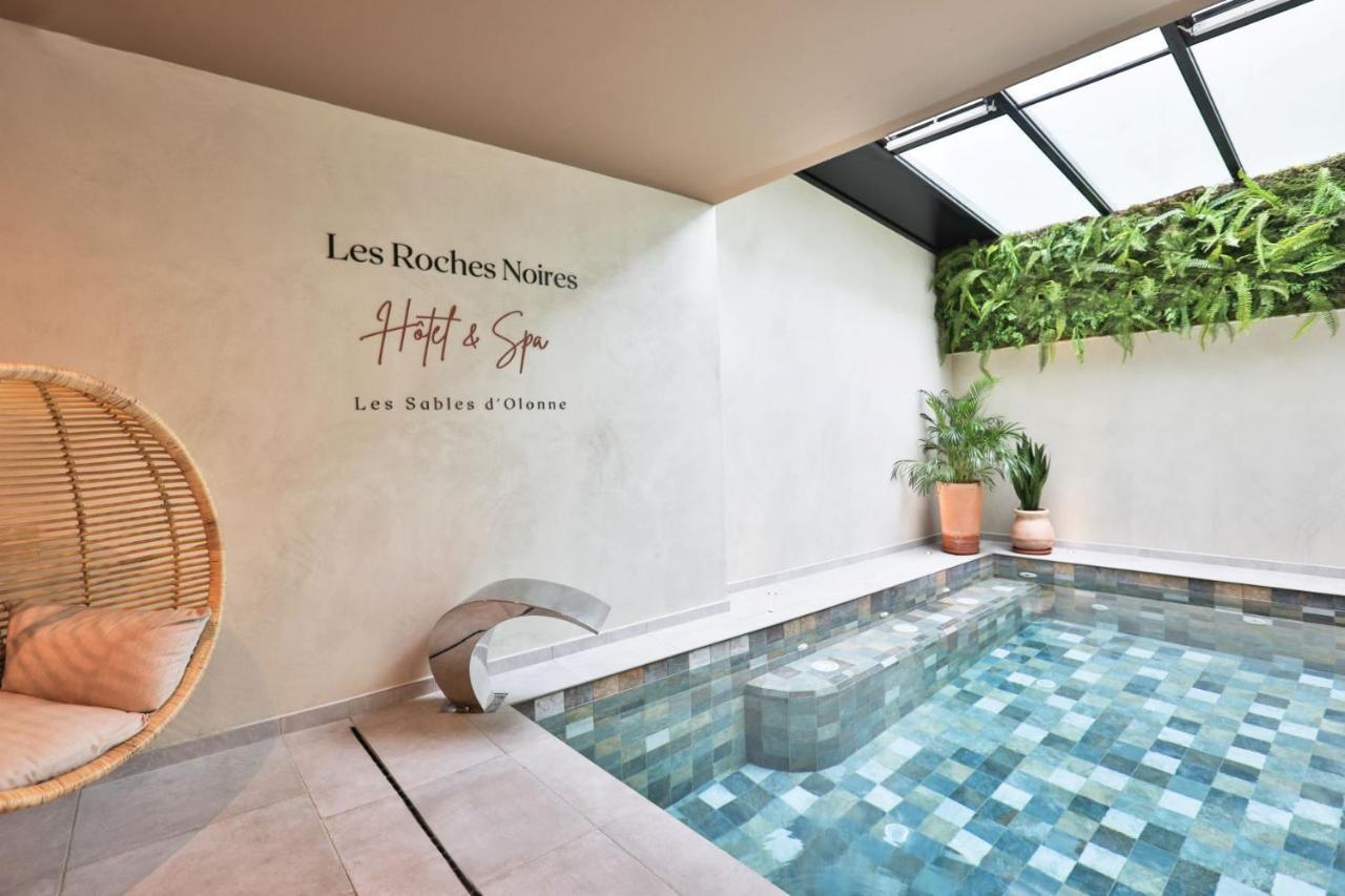 Hotel & Spa Les Roches Noires Les Sables-dʼOlonne Exterior foto