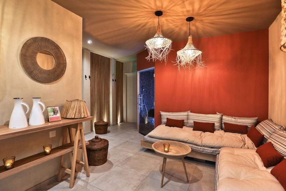 Hotel & Spa Les Roches Noires Les Sables-dʼOlonne Exterior foto