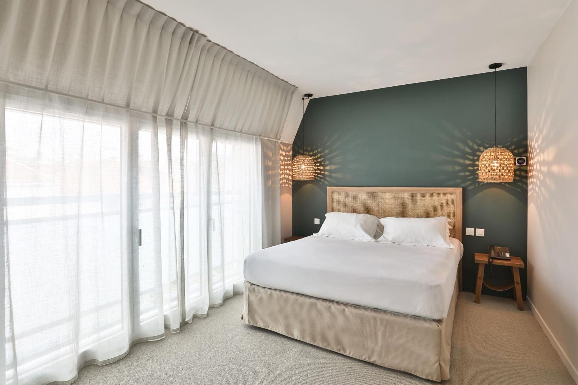 Hotel & Spa Les Roches Noires Les Sables-dʼOlonne Exterior foto